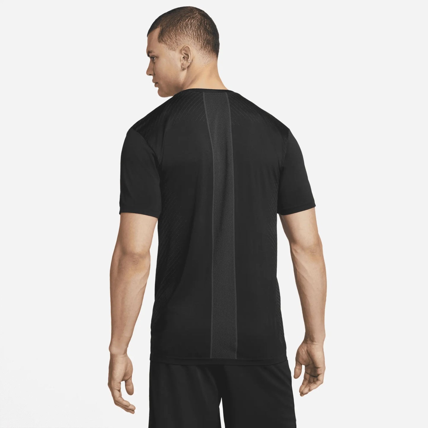 Nike Dri-FIT Men's Seamless Training T-Shirt - Black