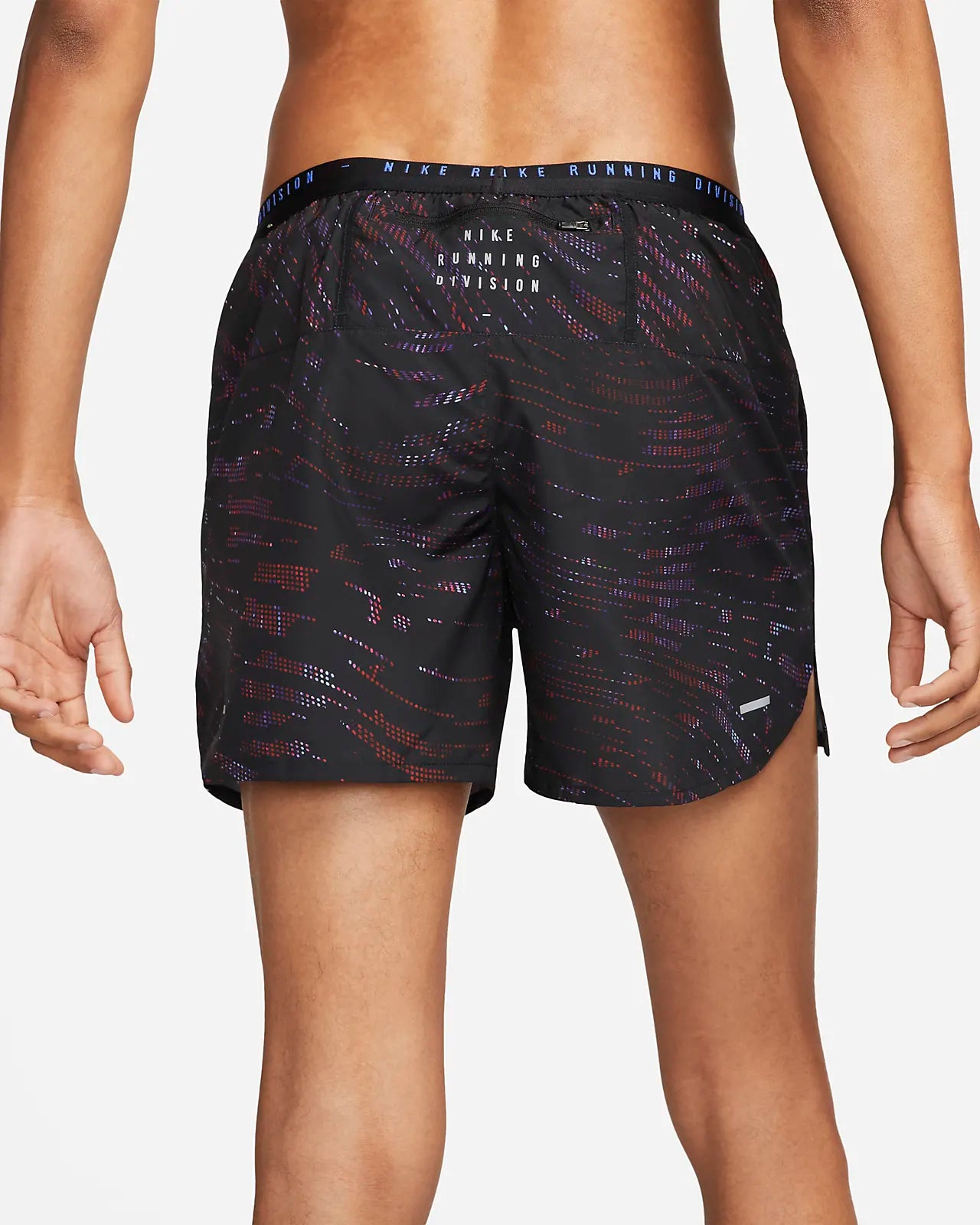 NIKE DRI FIT RUN DIVISION SHORTS