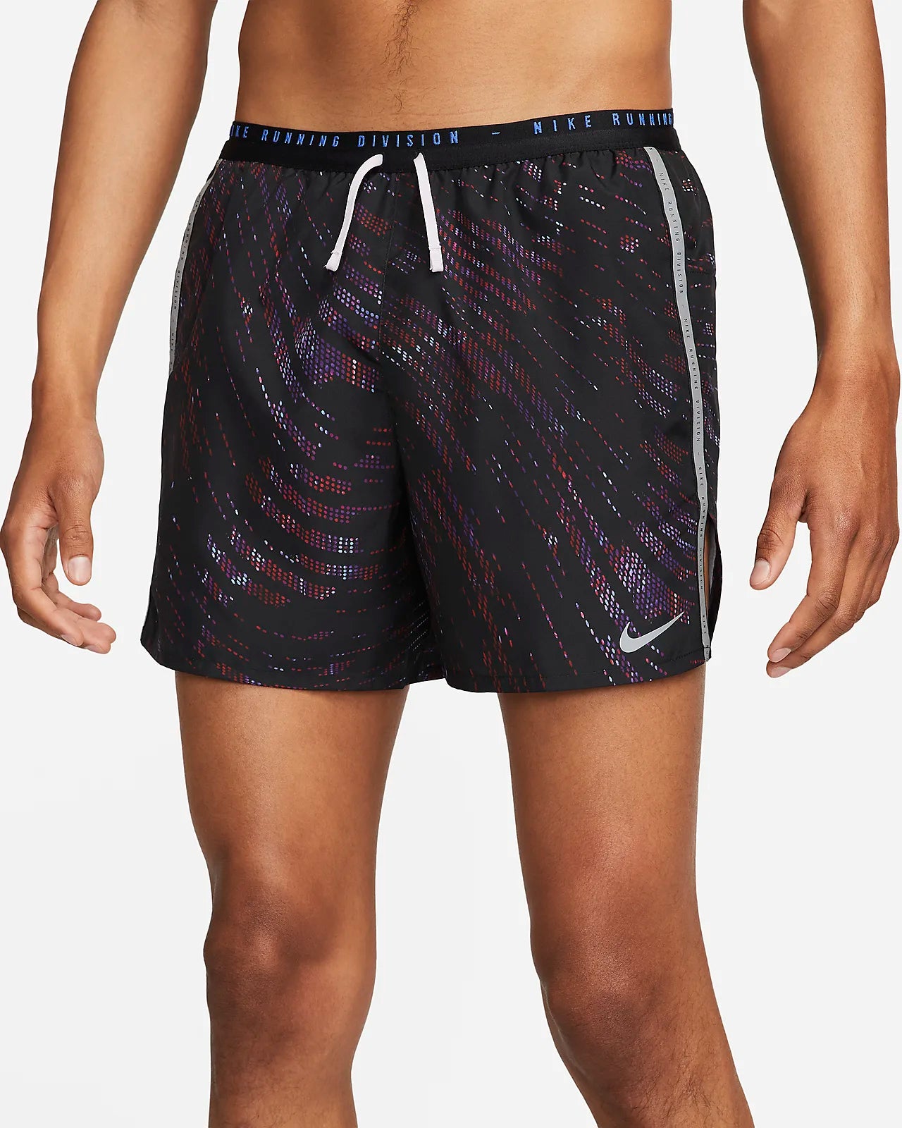 NIKE DRI FIT RUN DIVISION SHORTS