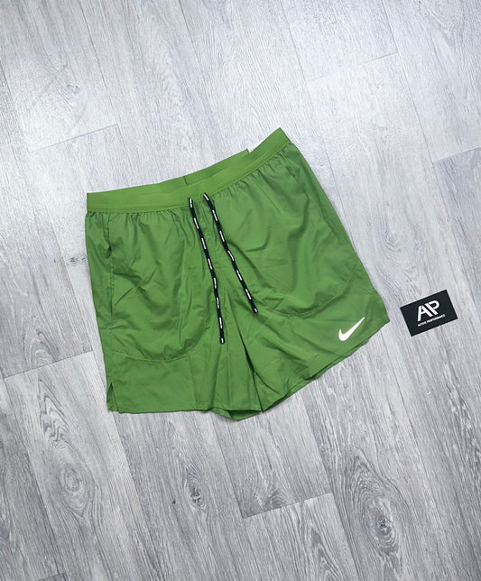 Nike Flex Stride 7” Green Shorts