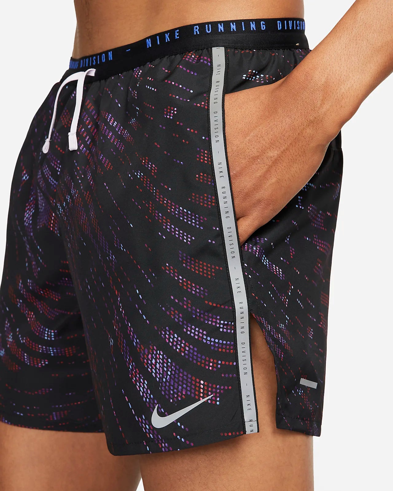 NIKE DRI FIT RUN DIVISION SHORTS