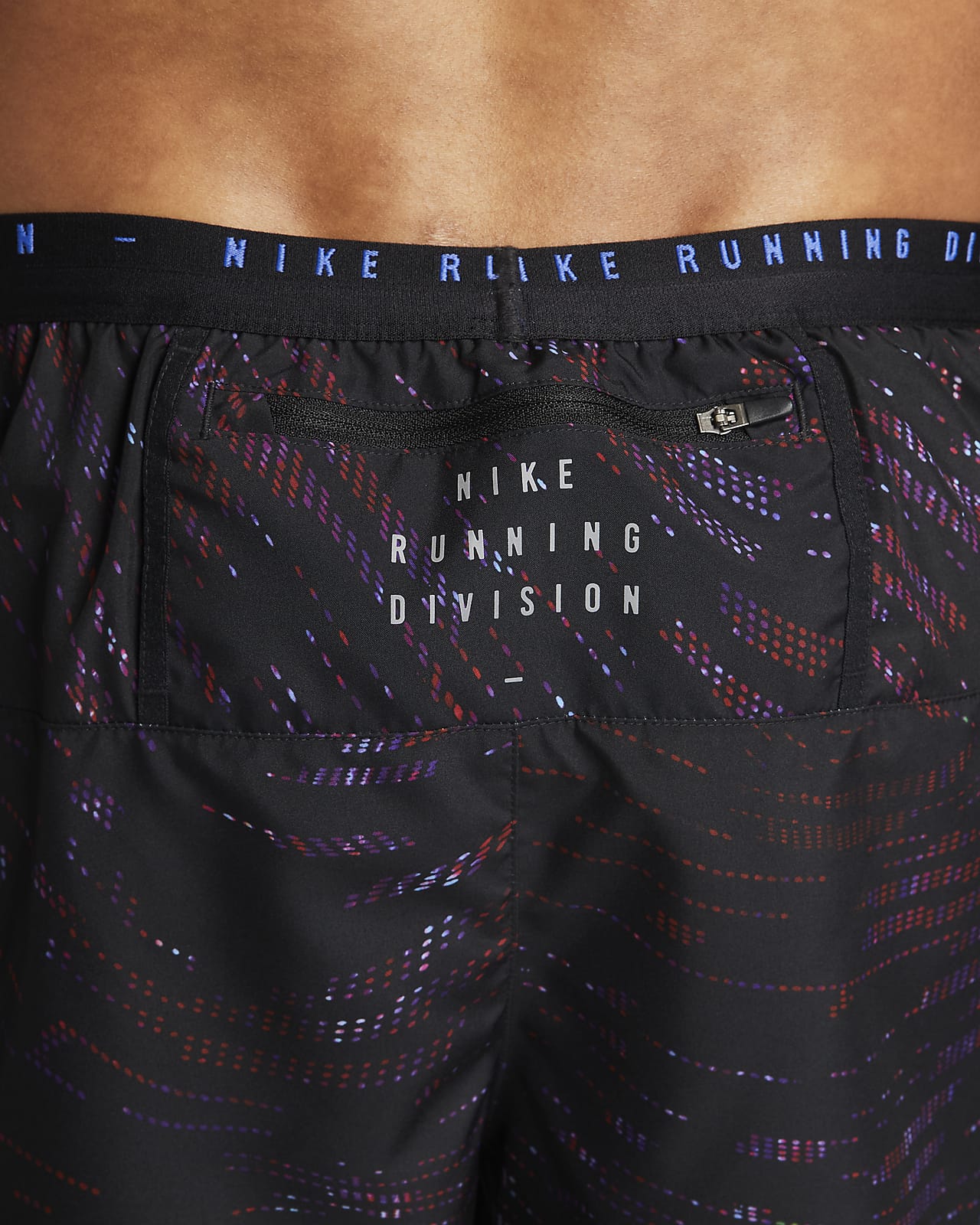 NIKE DRI FIT RUN DIVISION SHORTS