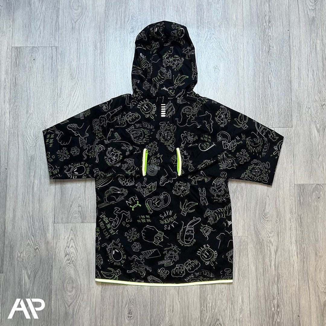 UNDER ARMOUR RUN WINDBREAKER