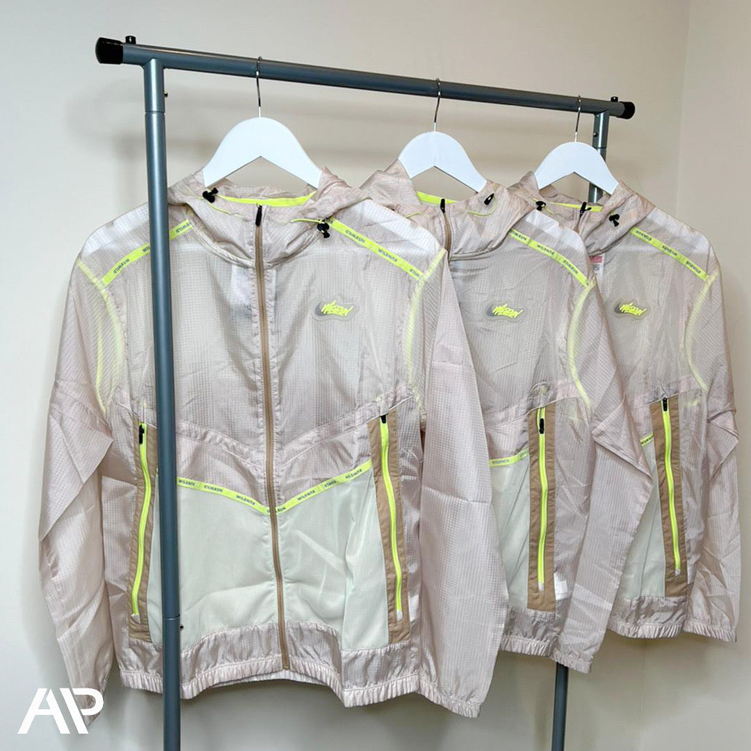 NIKE WILDRUN WINDBREAKER - CREAM / BEIGE