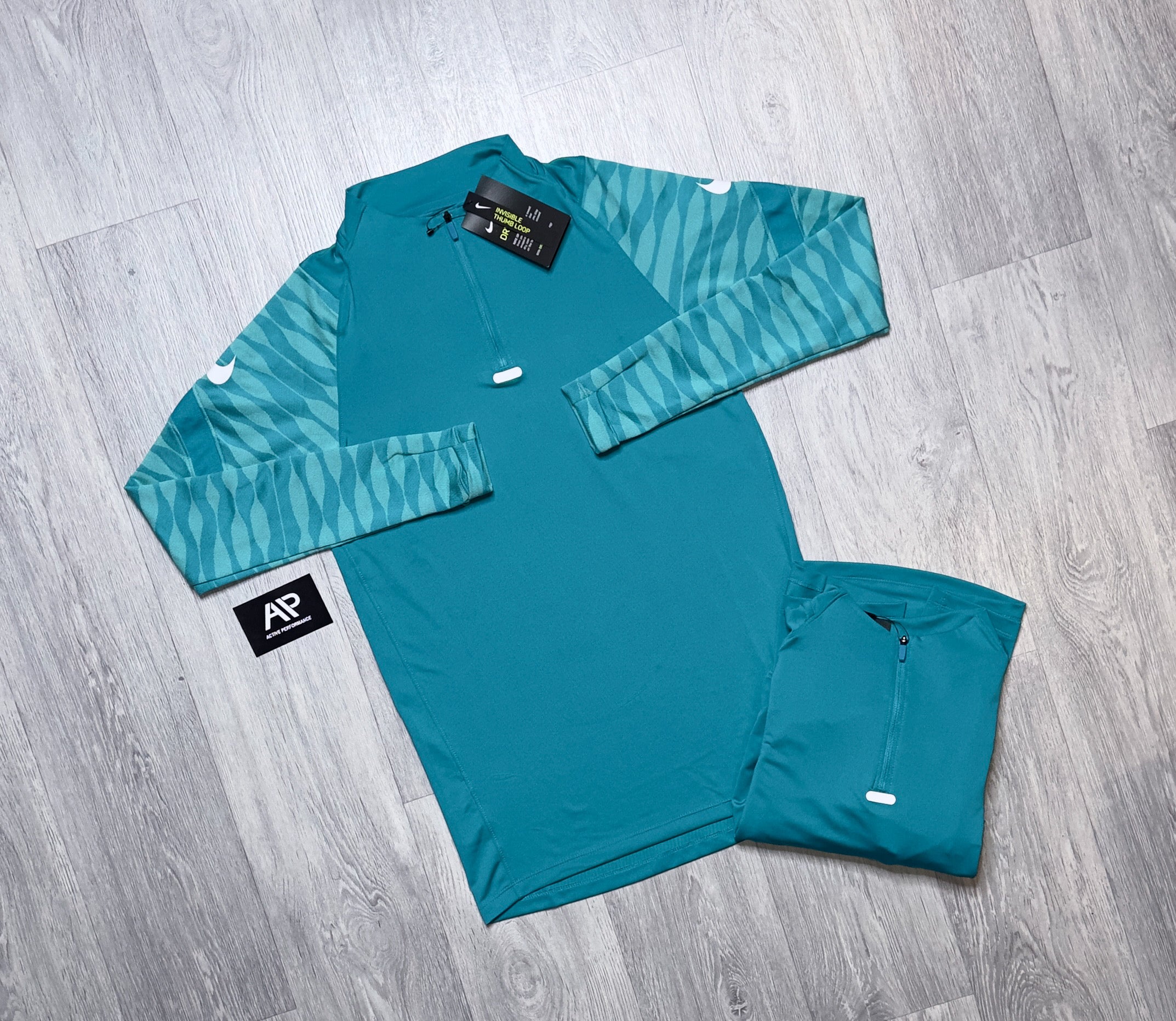 nike strike ball size 4