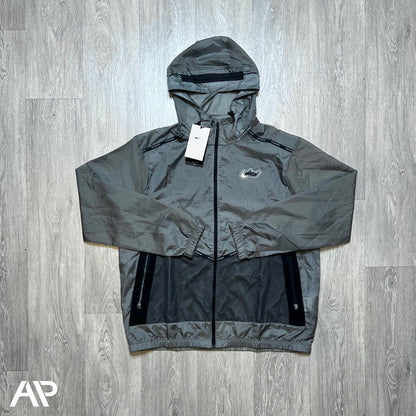 NIKE WILDRUN WINDBREAKER - GREY